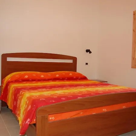 Mimosa Isca sullo Ionio